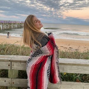 Meet your Posher, Kenna